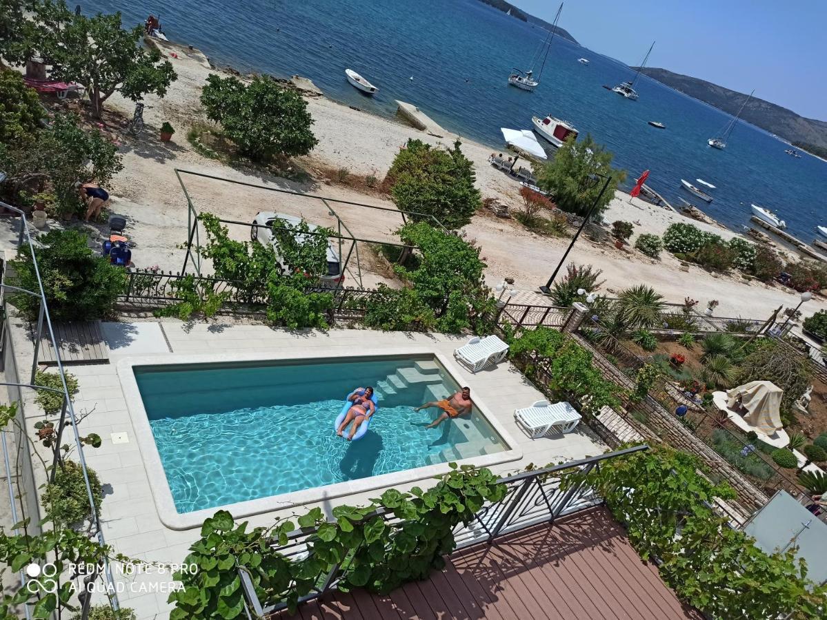 Apartments Gina Trogir Exterior photo