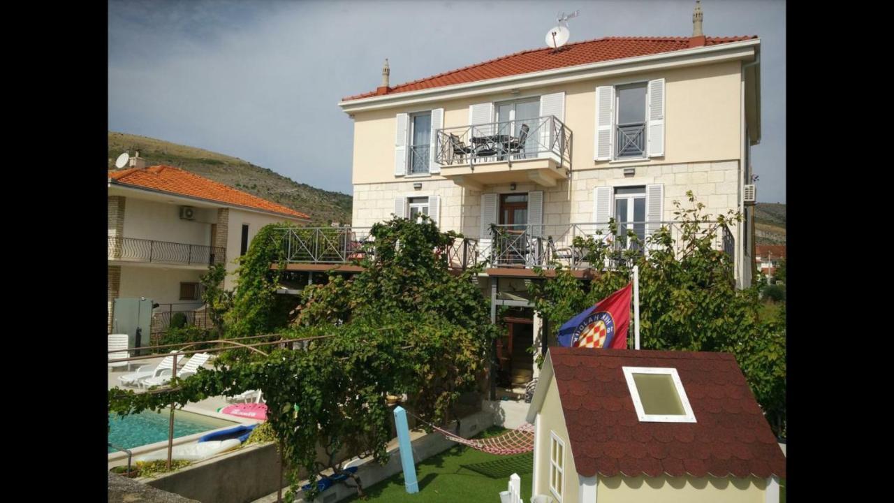 Apartments Gina Trogir Exterior photo