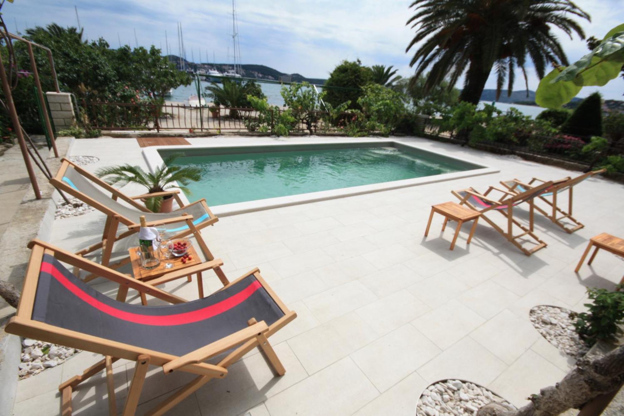 Apartments Gina Trogir Exterior photo