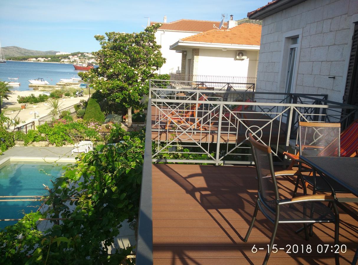 Apartments Gina Trogir Exterior photo