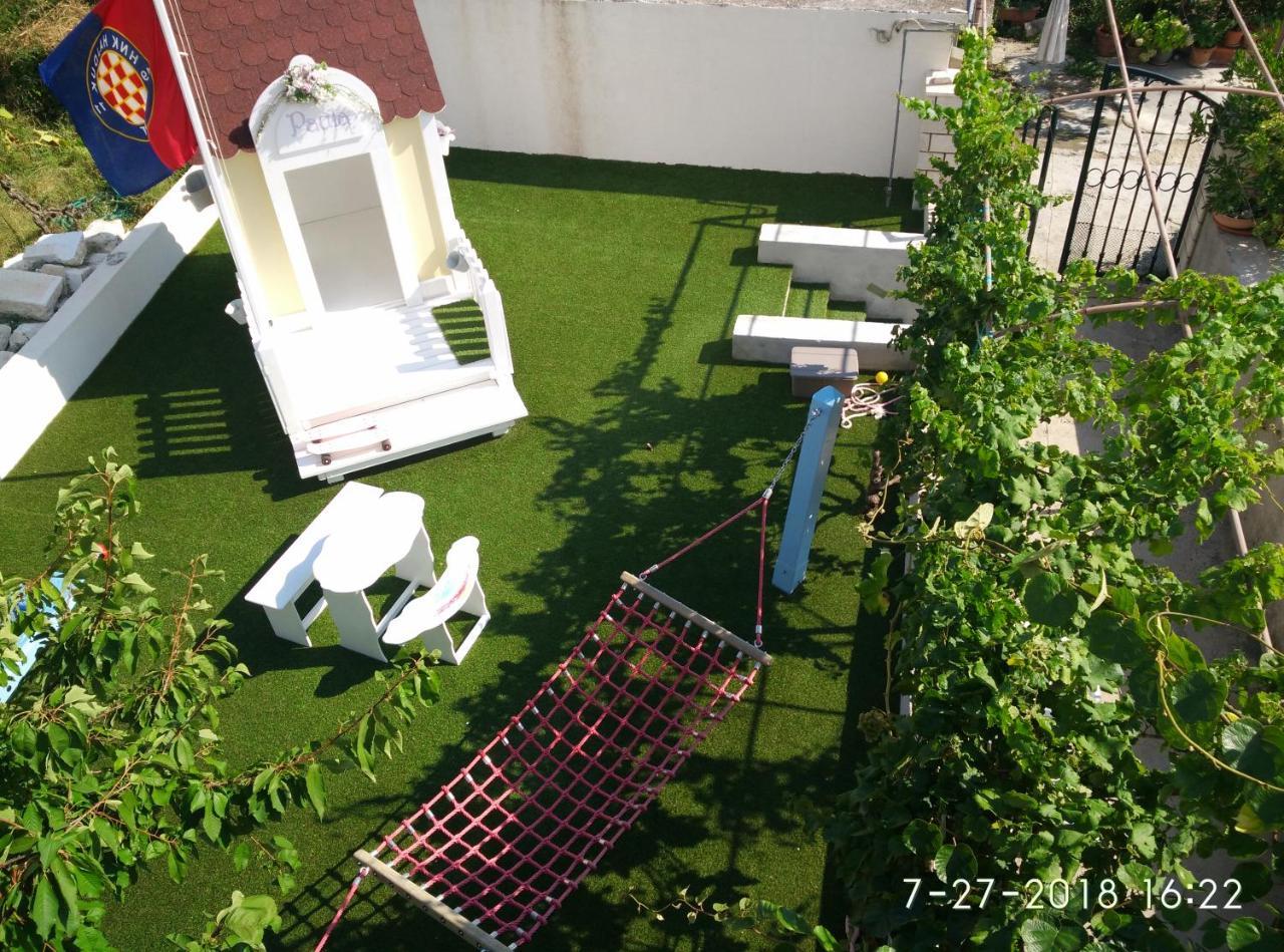 Apartments Gina Trogir Exterior photo