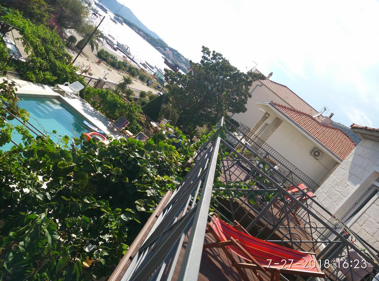 Apartments Gina Trogir Exterior photo