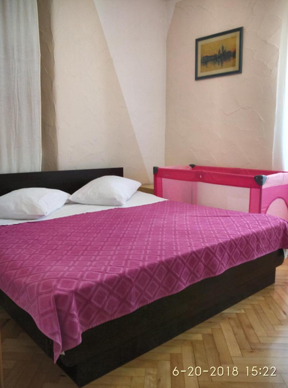 Apartments Gina Trogir Exterior photo