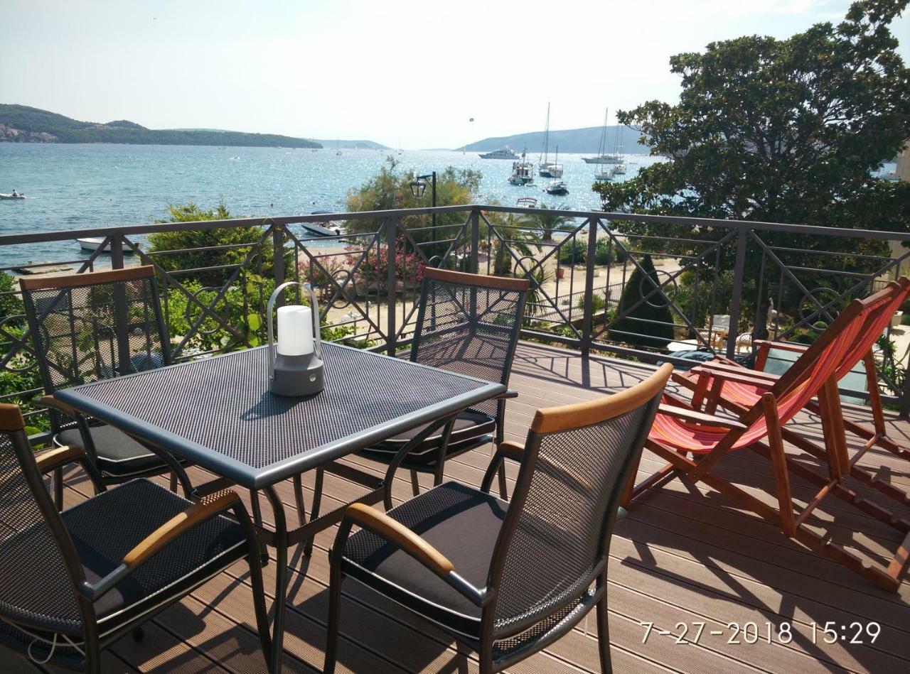 Apartments Gina Trogir Exterior photo